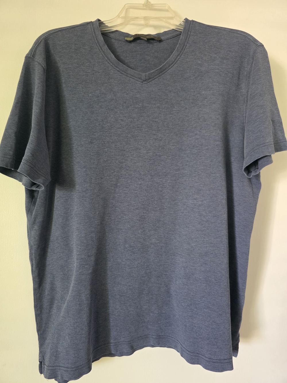 Robert Barakett Men's Heather Slate V-Neck Short Sleeve Shirt